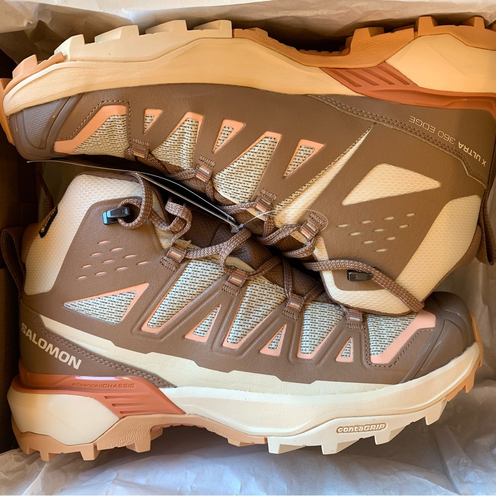 Salomon Hiking Shoes Women's Size 8 NWT!